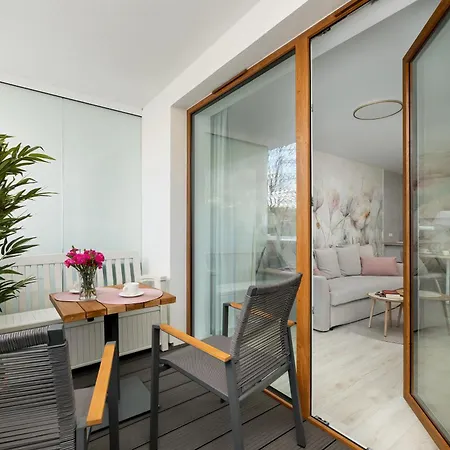 Whiteblue Ii Seaside Ul Konopnickiej Sauna & Fitness & Bawialnia Dla Dzieci & Rowerownia - W Cenie Pobytu Appartamento *